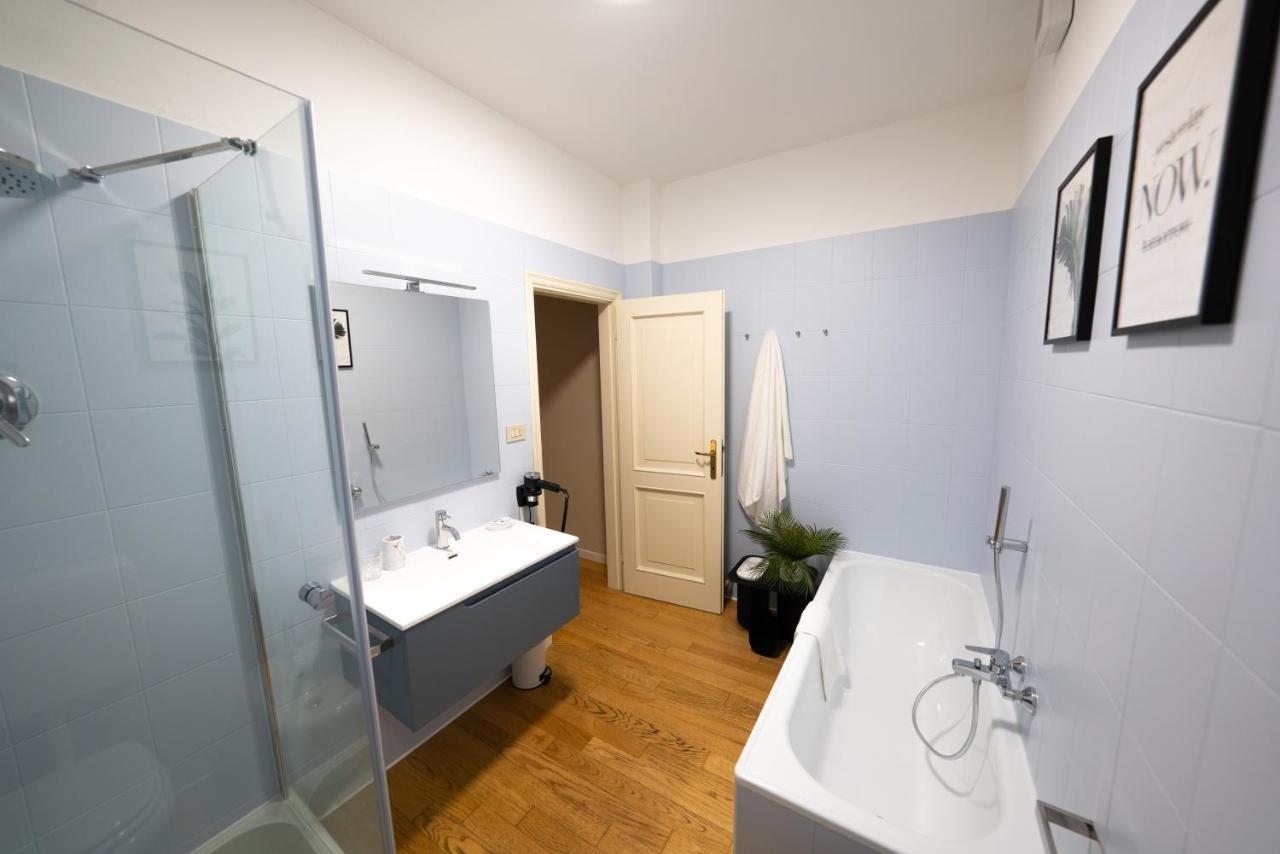 Piazza Santo Stefano Con Vista Apartment Bologna Luaran gambar